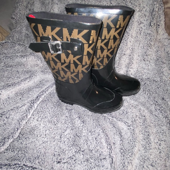 Ladies Micheal Kors Mid calf size 6.5 black and brown - Picture 3 of 5